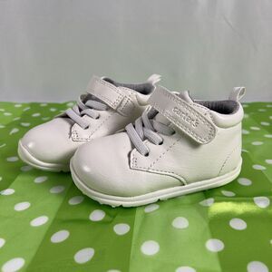 Carter's Charlie-p First Walker shoes size 4M